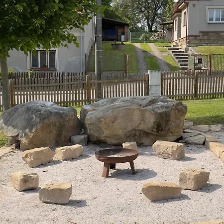 Nyaraló U Raje